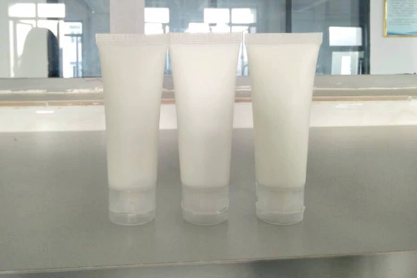 护手霜用来护手，那护手霜可以用来擦脸吗 肌肤 第2张