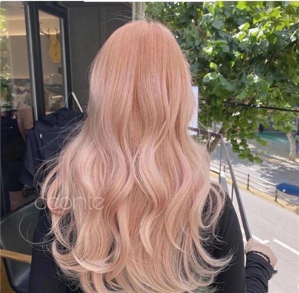 棕色系发色温柔又显气质，哪些发色显美又显白 发色 棕色系 第23张