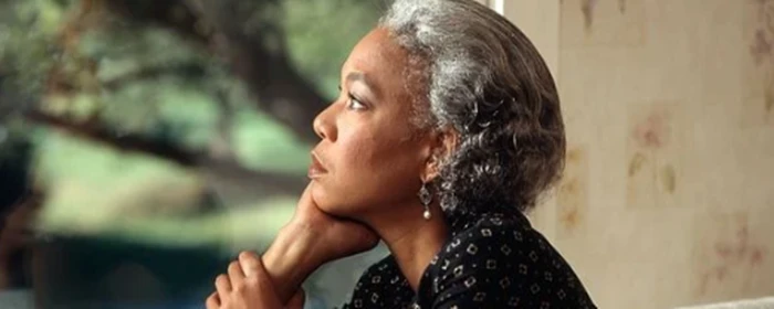 眼角鱼尾纹怎么去除 眼角鱼尾纹 美妆 第3张