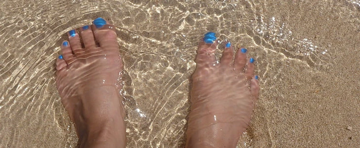 夏天脚臭怎么办 夏天 脚臭 美妆 第2张