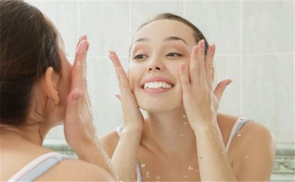 自体脂肪丰下巴并发症有哪些，自体脂肪填充后最忌讳 脂肪 自体 第3张