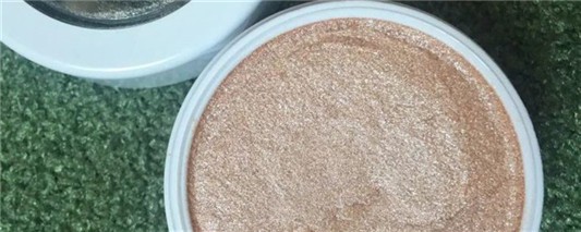 土豆泥质地的高光如何用 尚之潮 时尚生活 时尚 时尚网 生活网 生活 娱乐八卦 明星 第1张