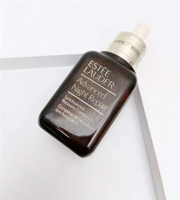 雅诗兰黛六款精华测评，哪款才是你的心头喜好 雅诗兰黛 精华 第1张