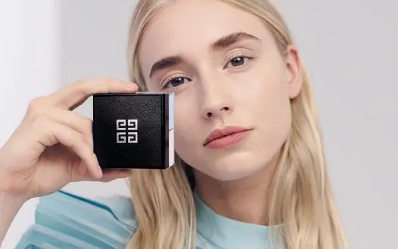 散粉怎么上妆才不会浮粉，散粉的正确用法 散粉 不浮粉 散粉怎么用才不会浮粉 美妆 第4张