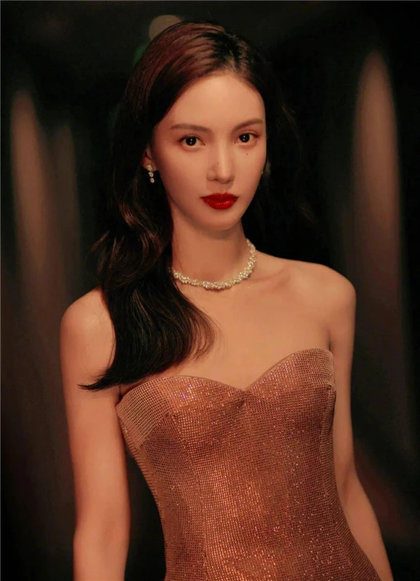 浆果色妆容精致又高级，豆沙色口红清冷淡雅 浆果色 豆沙色 第36张