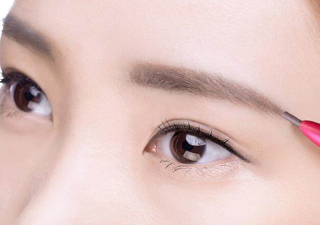 旋转眉笔哪个牌子好用，画眉毛正确方法 眉笔 旋转眉笔正确使用方法 旋转眉笔哪个牌子好用 美妆 第1张