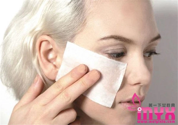 在冬季养出好皮肤要从基础护理开始，冬季皮肤如何护理 面霜 第2张