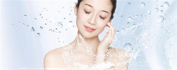 每天用牛奶洗澡可以美白吗，有哪些方法可以美白全身 护肤 第1张