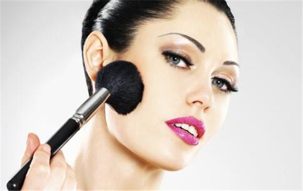 怎样利用妙招可以快速有效地去除脸上的皱纹进行去皱，还有哪些妙招妙招可快速去除脸上皱纹 皱纹 玻尿酸 第1张