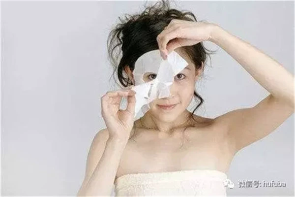 敷完面膜后需要清洁，多按摩几次后续维护 面膜 清洁 第3张