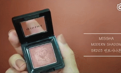 酒红色与大地色眼妆打造秋冬时尚温暖感 酒红色 大地色 第19张