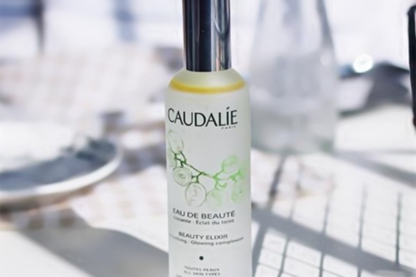 好用的收缩毛孔爽肤水 毛孔 第1张