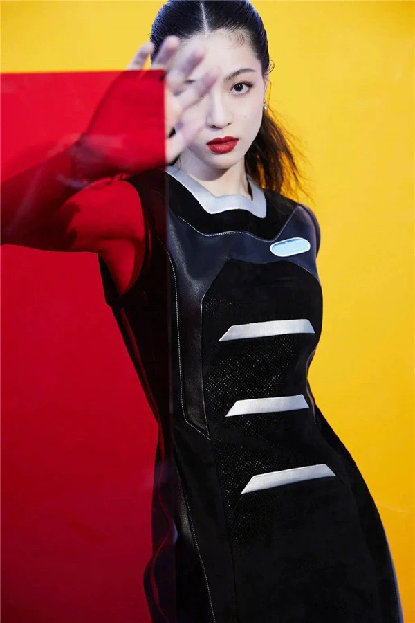 浆果色妆容精致又高级，豆沙色口红清冷淡雅 浆果色 豆沙色 第19张