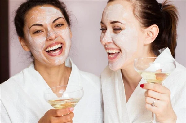 几个保养陷阱赶紧改正，经常用磨砂去角质建议戒掉有颗粒磨砂膏 保养陷阱 磨砂膏 第2张