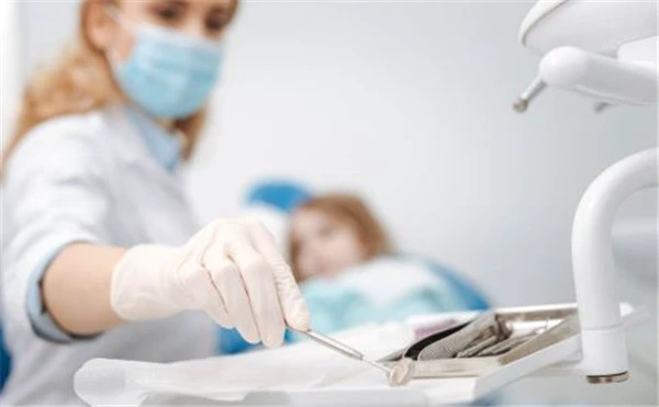 种植牙齿效果如何呢，哪些误区需要注意 种植 牙齿 第3张