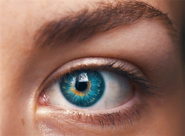 如何单边挑眉 挑眉 单边挑眉 美妆 第1张