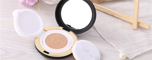 气垫打开一年没怎么用还可以用吗,气垫用完了能往里面装粉底液么 护肤 第1张 气垫打开一年没怎么用还可以用吗,气垫用完了能往里面装粉底液么 护肤 第1张