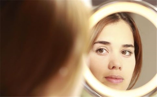 丰额头方式有哪些，丰额头手术有哪些优势 丰额头 方式 第1张