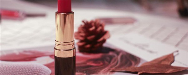 口红跟唇釉哪个好用，口红和唇釉那个效果好 护肤 第1张