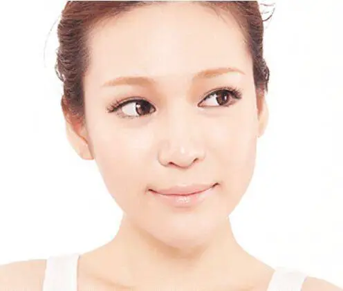 告别鱼尾纹要保湿眼部，可用米团按摩帮助紧致皮肤 鱼尾纹 眼部 第2张