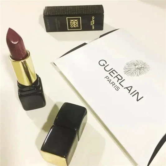 王霏霏晒的4款口红，普通人难以驾驭，你能get到吗 王霏霏 口红 第3张