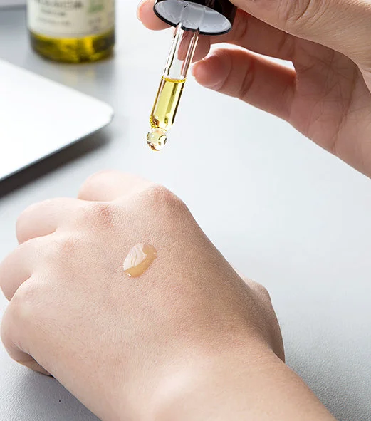 阿芙荷荷巴油可以用来卸妆吗 卸妆 阿芙荷荷巴油 美妆 第3张