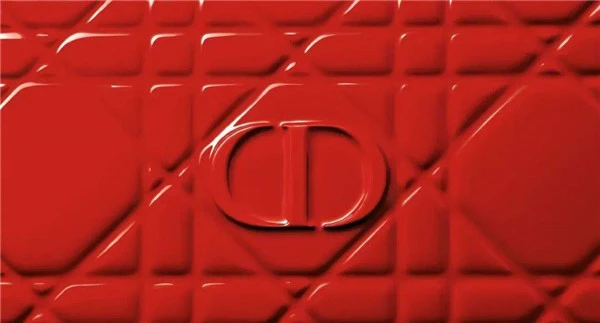 迪奥蓝金唇膏收割彩妆亮点，口红外壳充满高级 迪奥 唇膏 第2张