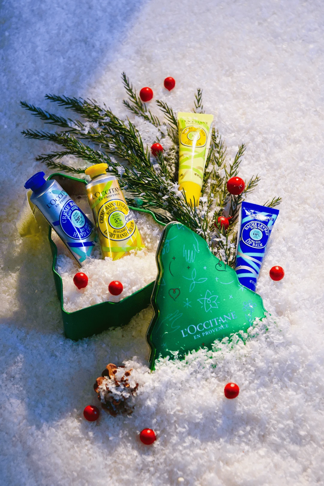 纪梵希圣诞彩妆开启鎏金魅力之路，打造闪耀妆容 纪梵希 彩妆 第33张