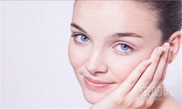 夏天干性皮肤用什么护肤品 护肤 第1张