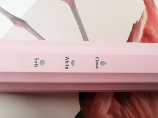 usmile电动牙刷如何使用效果更佳 电动牙刷 usmile电动牙刷 电动牙刷什么牌子好 美容 第1张 usmile电动牙刷如何使用效果更佳 电动牙刷 usmile电动牙刷 电动牙刷什么牌子好 美容 第1张