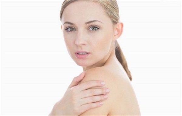 淡化疤痕的小妙招：土豆片敷脸可帮助淡化色斑 淡化 疤痕 第1张