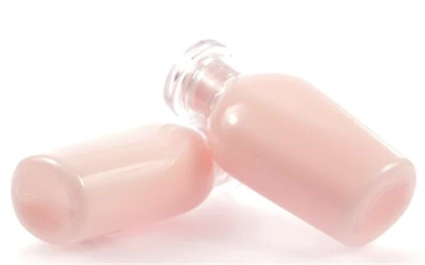 怎样对皮肤进行针对性的美白，禁用含有激素重金属的化妆品 美白 化妆品 第2张