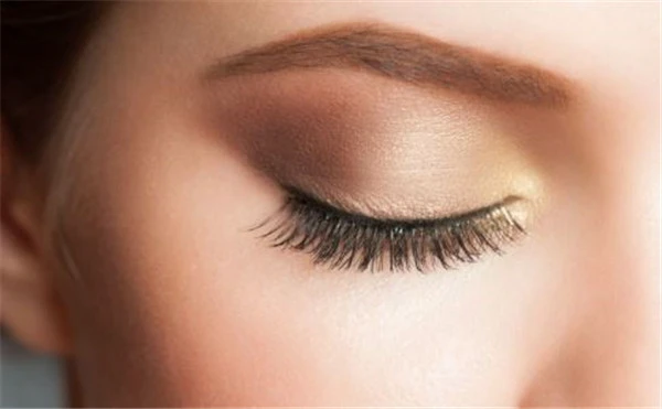 什么叫欧式双眼皮，为什么欧式双眼皮不能割太宽 双眼皮 欧式 第3张