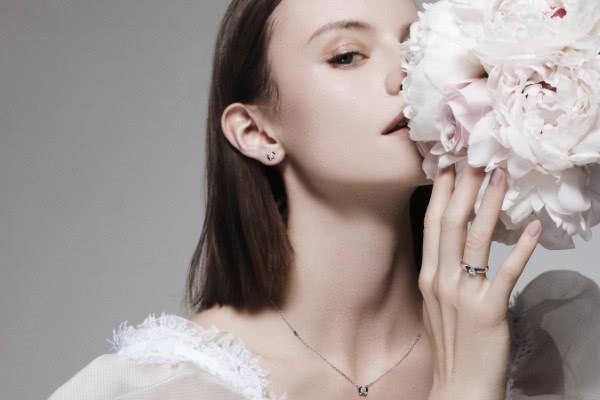 用于油性皮肤的好用的清洁面膜推荐 面膜 第1张