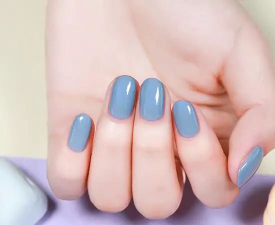 夏天做什么颜色指甲好看，2020受欢迎的美甲款式 美甲 夏季美甲 夏季受欢迎的美甲颜色 美妆 第2张