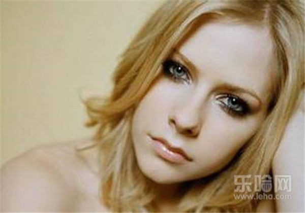 土豆敷眼睛有什么功效 护肤 第1张