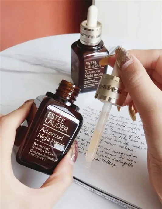 每个品牌的「扛把子」你知道吗迪奥是999,兰蔻小黑瓶没人质疑 品牌 护肤品 第4张 每个品牌的「扛把子」你知道吗迪奥是999,兰蔻小黑瓶没人质疑 品牌 护肤品 第4张