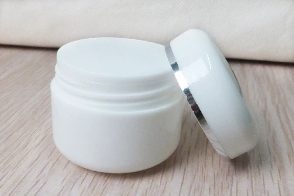 面霜最好是什么时候用，艾珂薇面霜的效果怎样 面霜 第2张