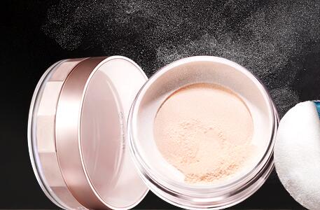 散粉哪个牌子好，贵的散粉一定比便宜的好吗 散粉 散粉哪个牌子好 散粉贵的和便宜的区别 美妆 第1张