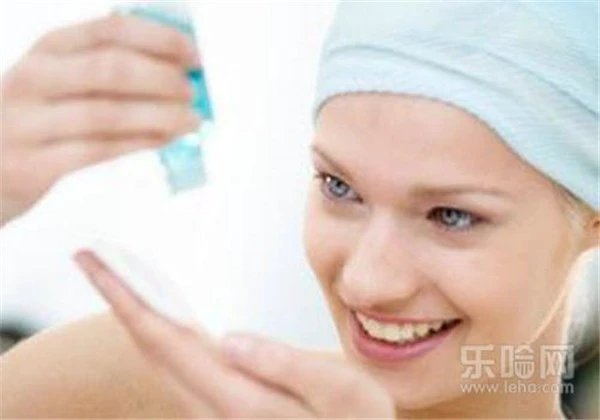 卸妆怎么卸最彻底，6个方面要注意 护肤 第2张