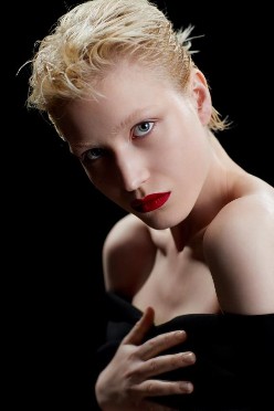 PAPARELA，我的御用化妆师 化妆师 御用化妆师 PAPARELA 美妆 第1张