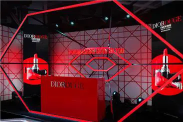 传奇红唇，要你好看，DIOR迪奥烈艳蓝金唇膏派对，天猫超级品牌日 DIOR迪奥 烈艳蓝金唇膏 天猫超级品牌日 美妆 第6张