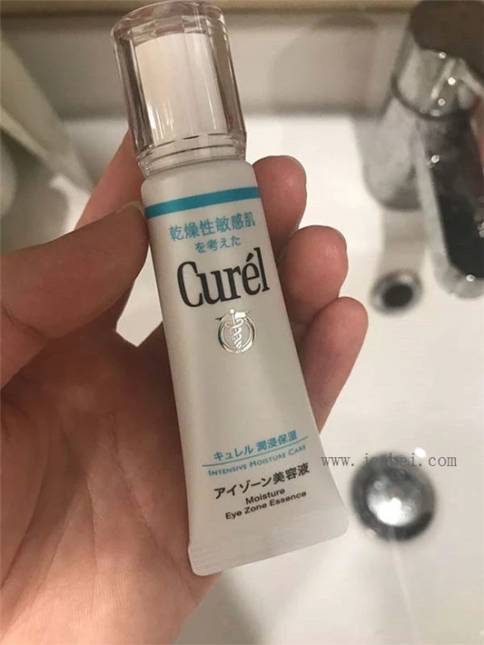 珂润润浸保湿眼部美容液怎么样，珂润润浸保湿眼部美容液使用测评 珂润 眼部美容液 第2张