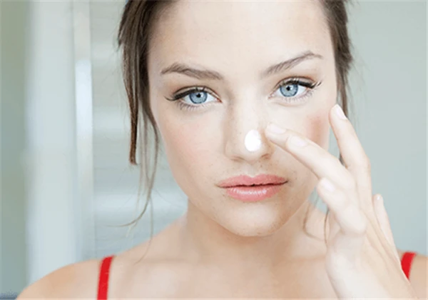 皮肤差的女生每天应该怎样做 护肤 第5张