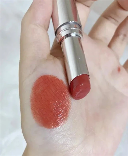 迪奥口红的「王牌色」，除了999 740更高级显白，524气质优雅 口红 第4张