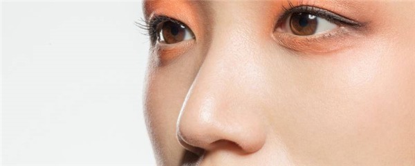 鼻子上的粉刺要不要挤掉，鼻子上的粉刺怎么消除 护肤 第1张