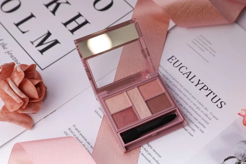 CANMAKE五色眼影盘，打造迷人「电眼口罩妆」 眼影 五色眼影盘 美妆 第2张