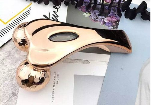 lacues的瘦脸仪采用太阳能充电，刺激生成胶原蛋白瘦脸又美容 lacues 瘦脸仪 第1张