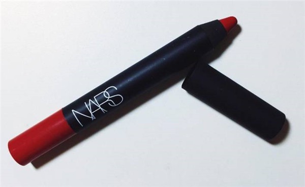 唇膏笔怎么用 唇膏笔 唇膏笔用法 美妆 第1张