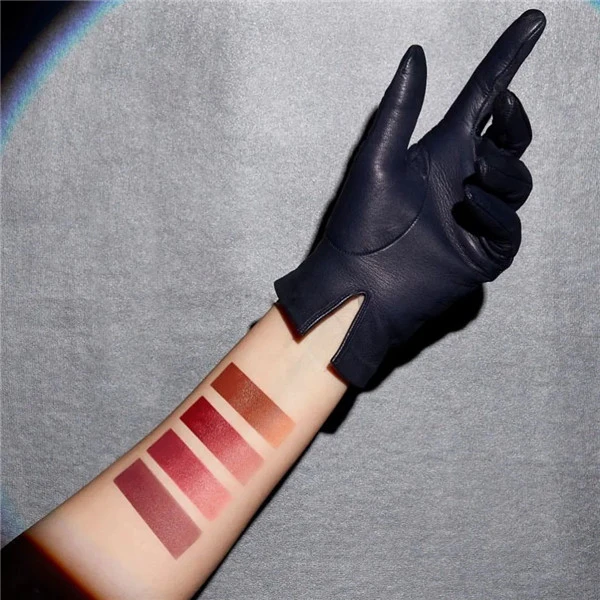 MAC 推出全新特润雾光唇釉Love Me Liquid Lipcolour 唇釉 第4张